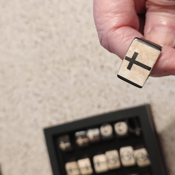 Three Flats Of Rings - Picture 3 of 11